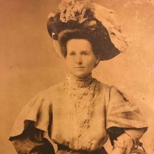 Meet your Posher, Shiela